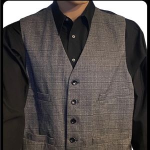 GOODFELLOW & Co VEST Size XL Gray and Black Plaid Button Front Business Men’s